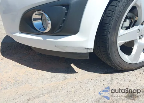 2015 Chevrolet Sonic Ltz Auto из США, поврежденный, VIN 1G1JE5SB4F4190817